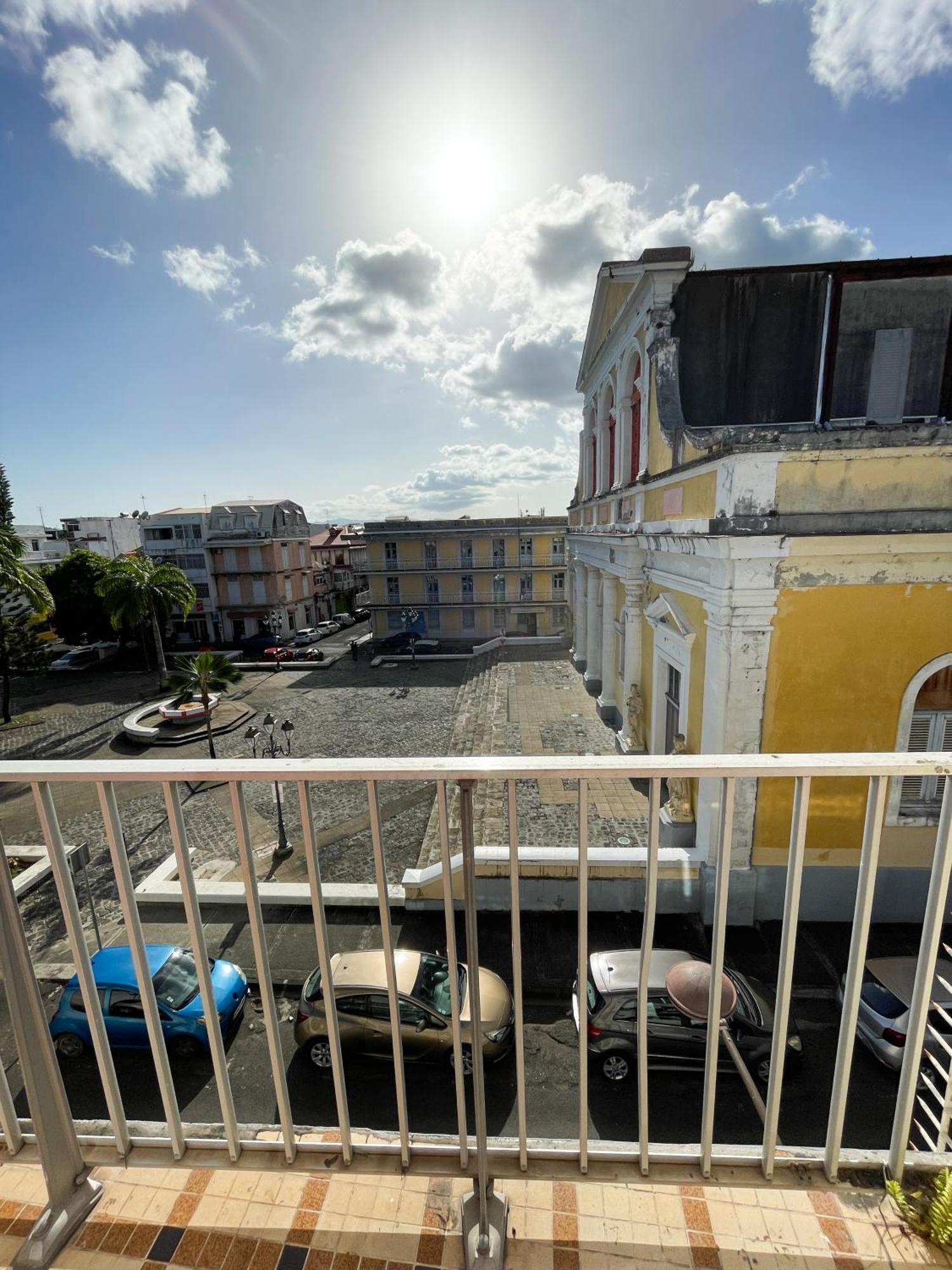 Appartamento Grand Sejour Lumineux Avec Balcon & Vue Cathedrale Pointe-à-Pitre Esterno foto